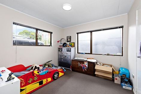 Photo of property in 1612a Great North Road, Waterview, Auckland, 1026