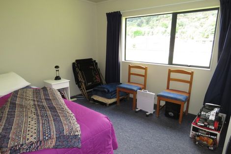 Photo of property in 20 Walsh Street, Reefton, 7830