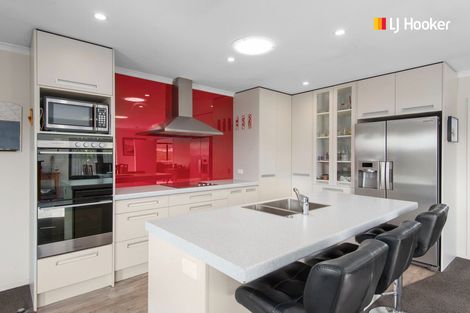 Photo of property in 12 Centre Street, Mosgiel, 9024