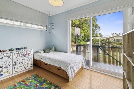 Photo of property in 80 Beazley Avenue, Paparangi, Wellington, 6037