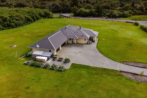 Photo of property in 8 Haydens Road, Marsden, Greymouth, 7805