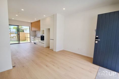Photo of property in 64e Triangle Road, Massey, Auckland, 0614