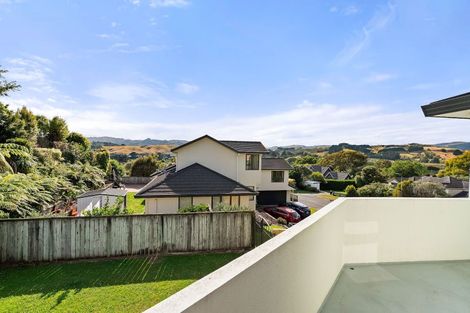 Photo of property in 69 Joseph Banks Drive, Whitby, Porirua, 5024