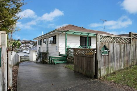 Photo of property in 97 Athena Drive, Totara Vale, Auckland, 0629