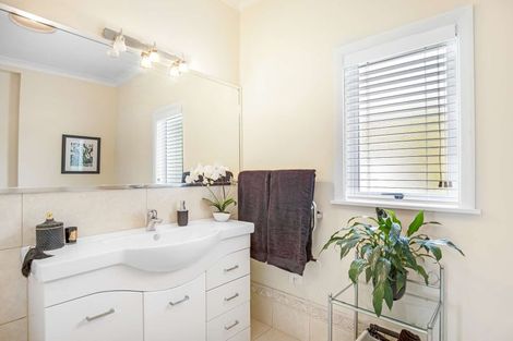 Photo of property in 11 Porritt Street, Saint Johns Hill, Whanganui, 4500