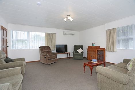 Photo of property in 4 Walker Crescent, Bulls, 4818