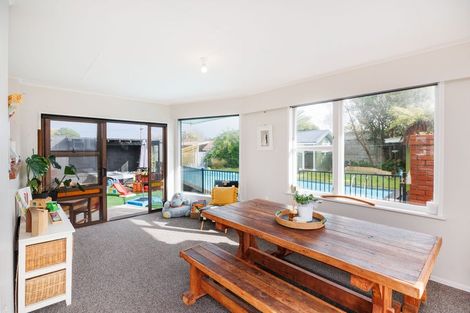 Photo of property in 98 Lethbridge Street, Feilding, 4702