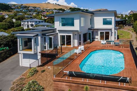 Photo of property in 40 Belleview Terrace, Mount Pleasant, Christchurch, 8081