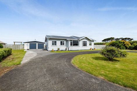Photo of property in 22 Batten Road, Okaiawa, Hawera, 4671