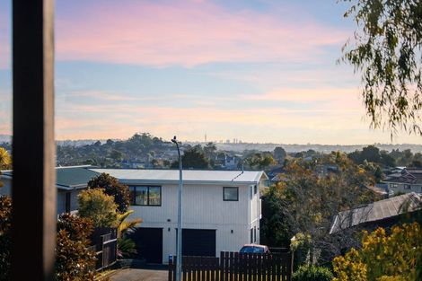 Photo of property in 42 Murvale Drive, Bucklands Beach, Auckland, 2014