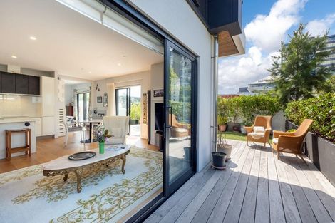 Photo of property in Frank Sargeson Apts, 4/80g Anzac Street, Takapuna, Auckland, 0622