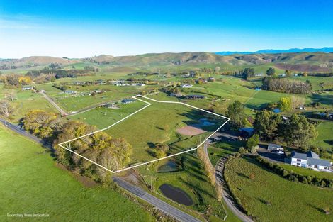 Photo of property in 18 Jg Wilson Drive, Waipukurau, 4281