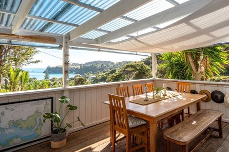Photo of property in 33 Miro Road, Palm Beach, Waiheke Island, 1081