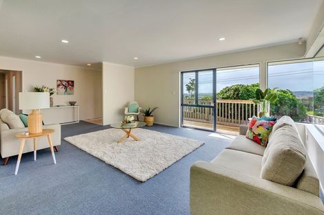 Photo of property in 16 Lizzie Lane, Clover Park, Auckland, 2019