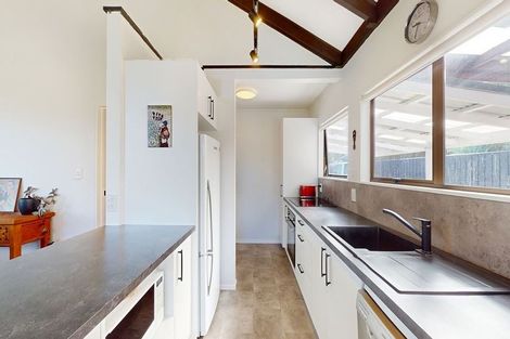 Photo of property in 1/148 Winara Avenue, Waikanae, 5036