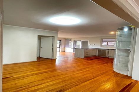 Photo of property in 99 Vodanovich Road, Te Atatu South, Auckland, 0610
