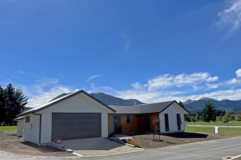 Photo of property in 2 Balfour Way, Hanmer Springs, 7334