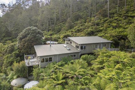 Photo of property in 63 Orchard Road, Hahei, Whitianga, 3591