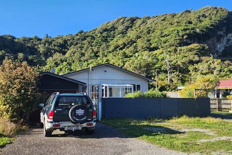 Photo of property in 172 Bright Street, Cobden, Greymouth, 7802