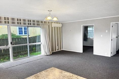 Photo of property in 8a Seddon Street, Dannevirke, 4930