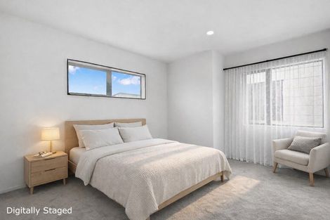 Photo of property in 25a Athena Drive, Totara Vale, Auckland, 0629