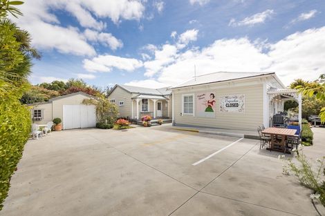 Photo of property in 89 Bridge Street, Bulls, 4818