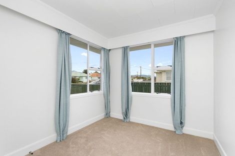 Photo of property in 13 Bowen Street, Levin, 5510