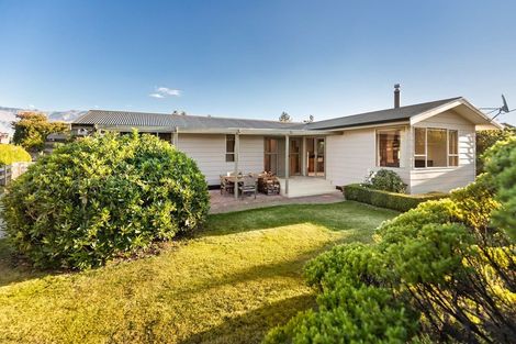 Photo of property in 11 Argyle Place, Arrowtown, 9302