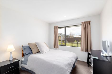 Photo of property in 12 Somerville Crescent, Aidanfield, Christchurch, 8025