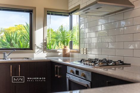 Photo of property in 7 Percy Kinsman Crescent, Riverstone Terraces, Upper Hutt, 5018