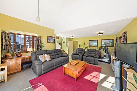 Photo of property in 18b Mountain Road, Mount Wellington, Auckland, 1072