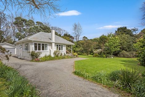 Photo of property in 31-33 Karu Crescent, Waikanae, 5036