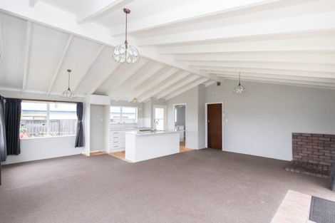 Photo of property in 48 Mahana Road, Ngatea, 3503