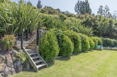 Photo of property in 36 Spikes Way, Whitianga, 3510