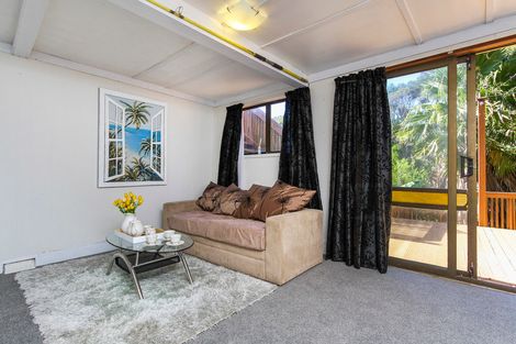 Photo of property in 21 Kauri Loop Road, Oratia, Auckland, 0604