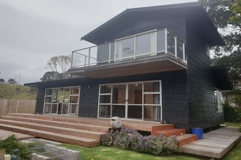 Photo of property in 1 Hilldale Crescent, Kuaotunu West, Whitianga, 3592