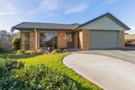Photo of property in 12 Whitby Place, Welcome Bay, Tauranga, 3112
