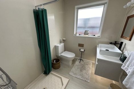 Photo of property in 25b Pehi Kupa Street, Waikanae, 5036