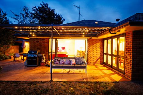 Photo of property in 5 Pastoral Lane, Hokowhitu, Palmerston North, 4410