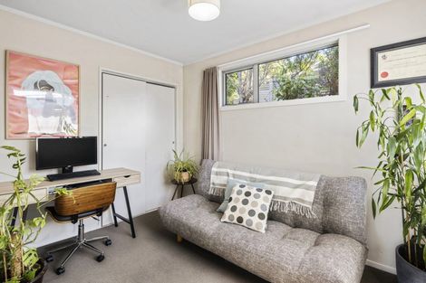 Photo of property in 9 Maybury Way, Island Bay, Wellington, 6023