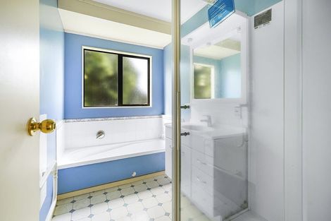 Photo of property in 59 Vardon Road, St Andrews, Hamilton, 3200