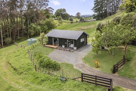 Photo of property in 619 Ararimu Road, Ararimu, Drury, 2579
