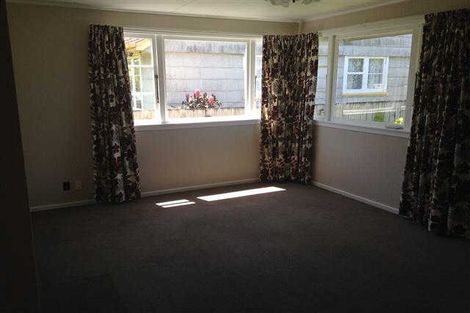 Photo of property in 1068 Heaphy Terrace, Fairfield, Hamilton, 3214