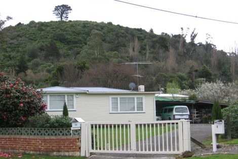 Photo of property in 10 Card Crescent, Featherston, 5710