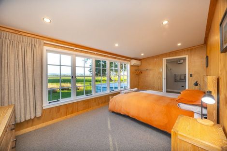 Photo of property in 98 Taonui Road, Aorangi, Feilding, 4775