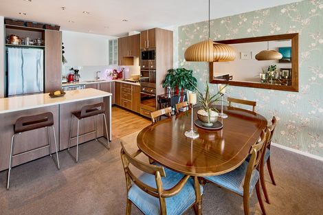 Photo of property in Patent 326 Apartments, 404s/326 Evans Bay Parade, Hataitai, Wellington, 6021