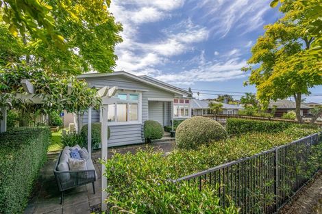 Photo of property in 1/35 Nile Road, Milford, Auckland, 0620
