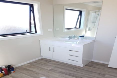 Photo of property in 1/16 May Street, Hamilton East, Hamilton, 3216