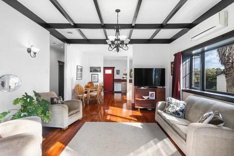 Photo of property in 4078a Great North Road, Glen Eden, Auckland, 0602