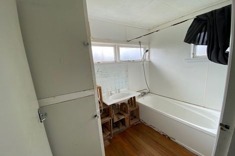 Photo of property in 15 Kirk Street, Otaki, 5512